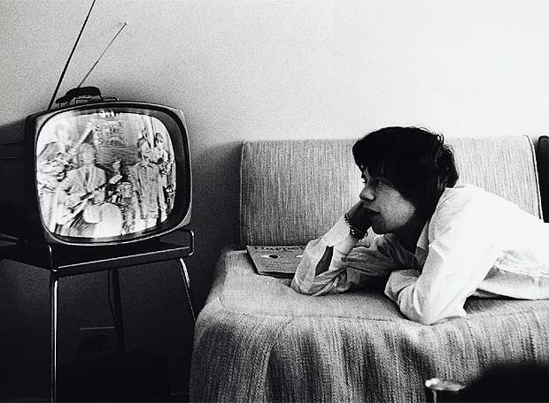 Jagger_viendo_tele