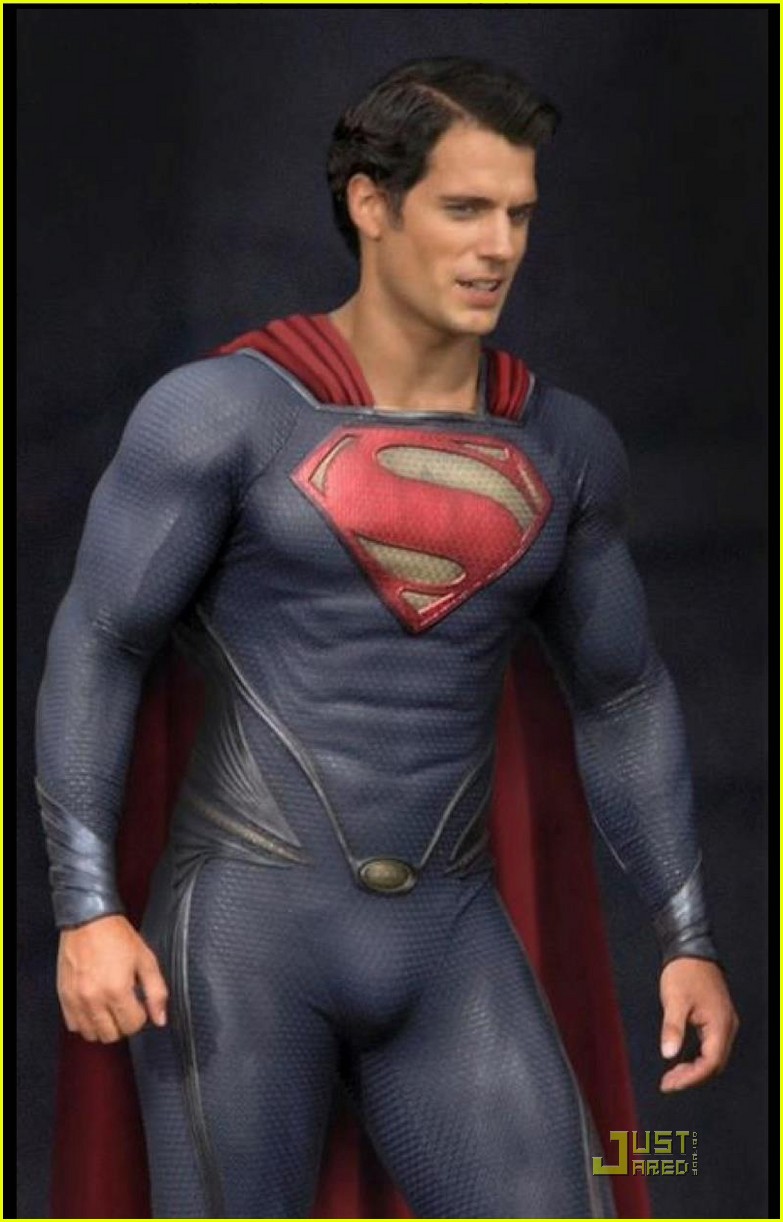 Henry-Cavill-Man-of-Steel-Set-Photos-henry-cavill-25004946-783-1222