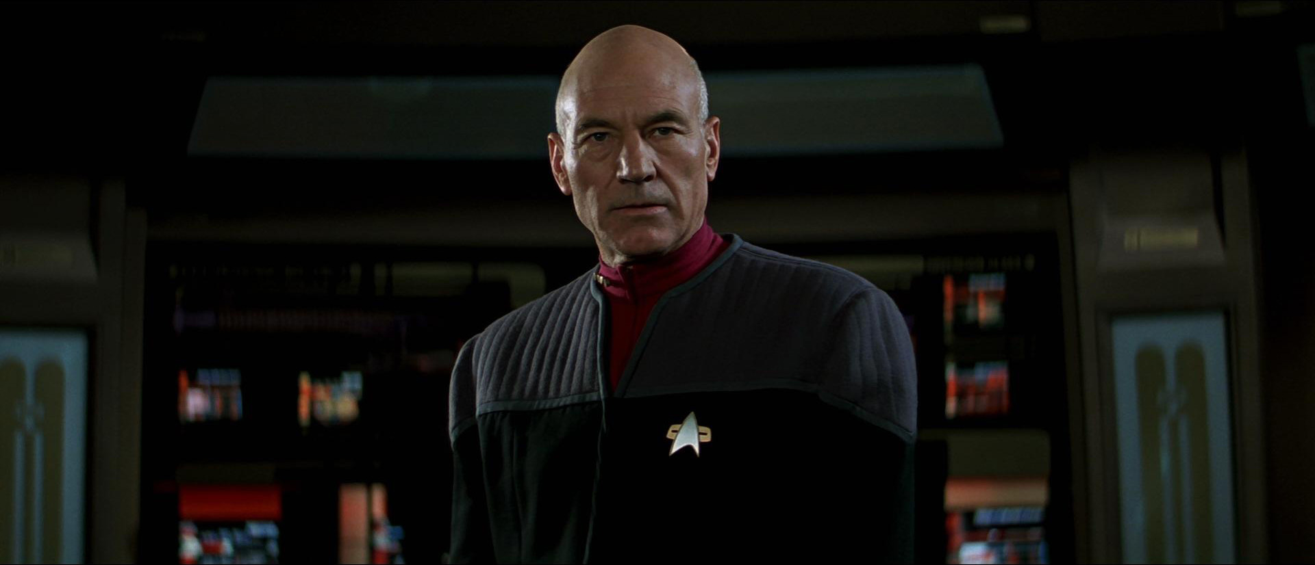 Picard_on_the_bridge_2373