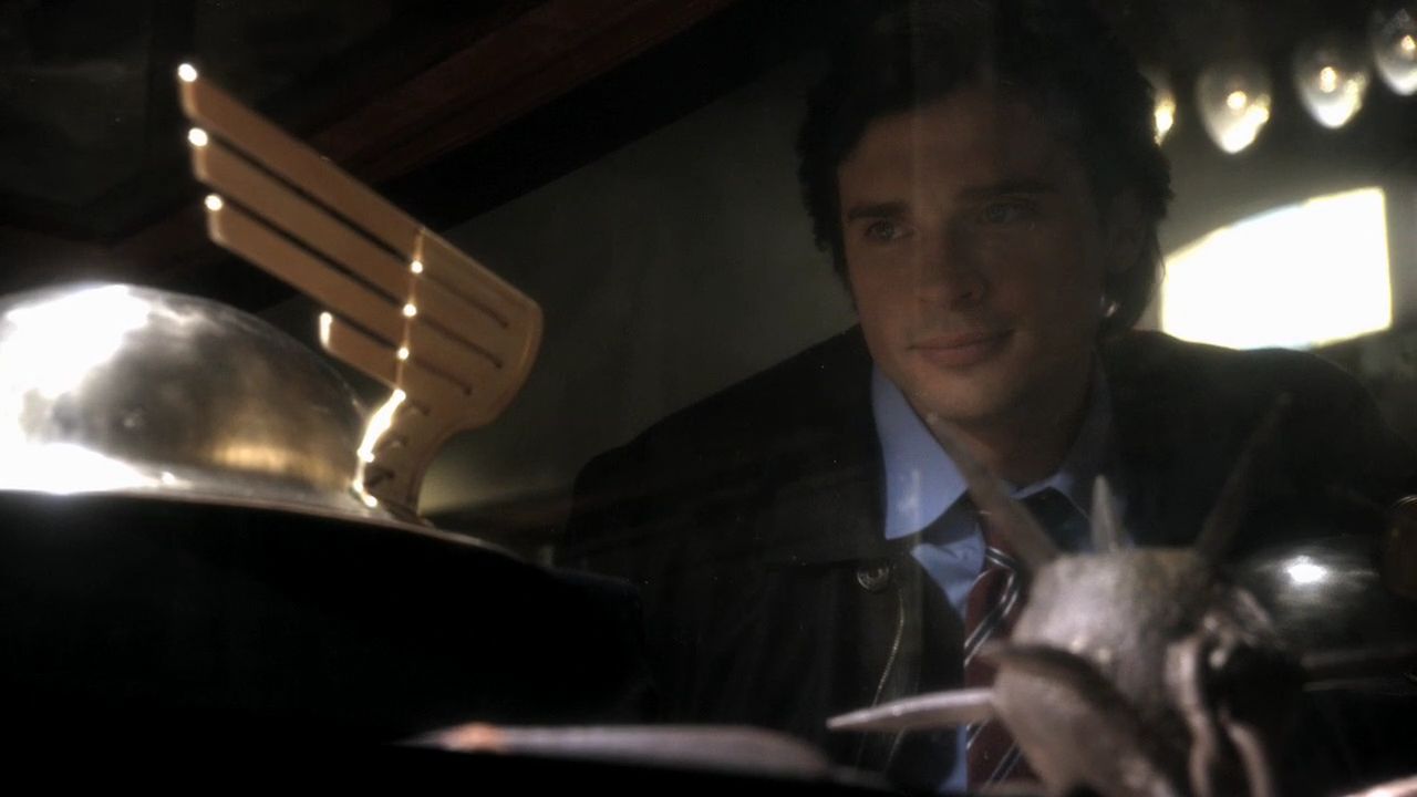 jay garrick helmet smallville