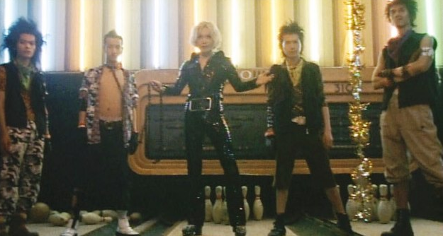 No, no es el club del suicidio, son los reyes del glam