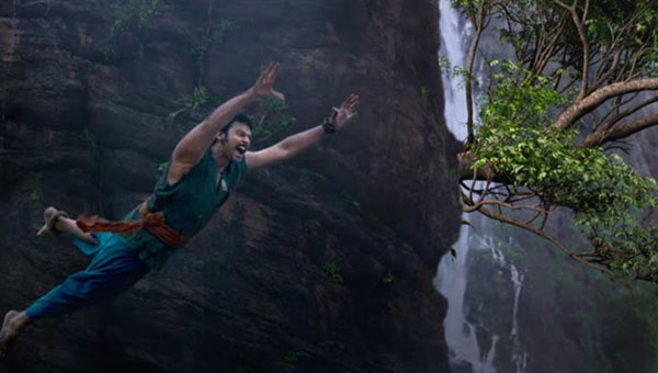 Baahubali: The Beginning 01
