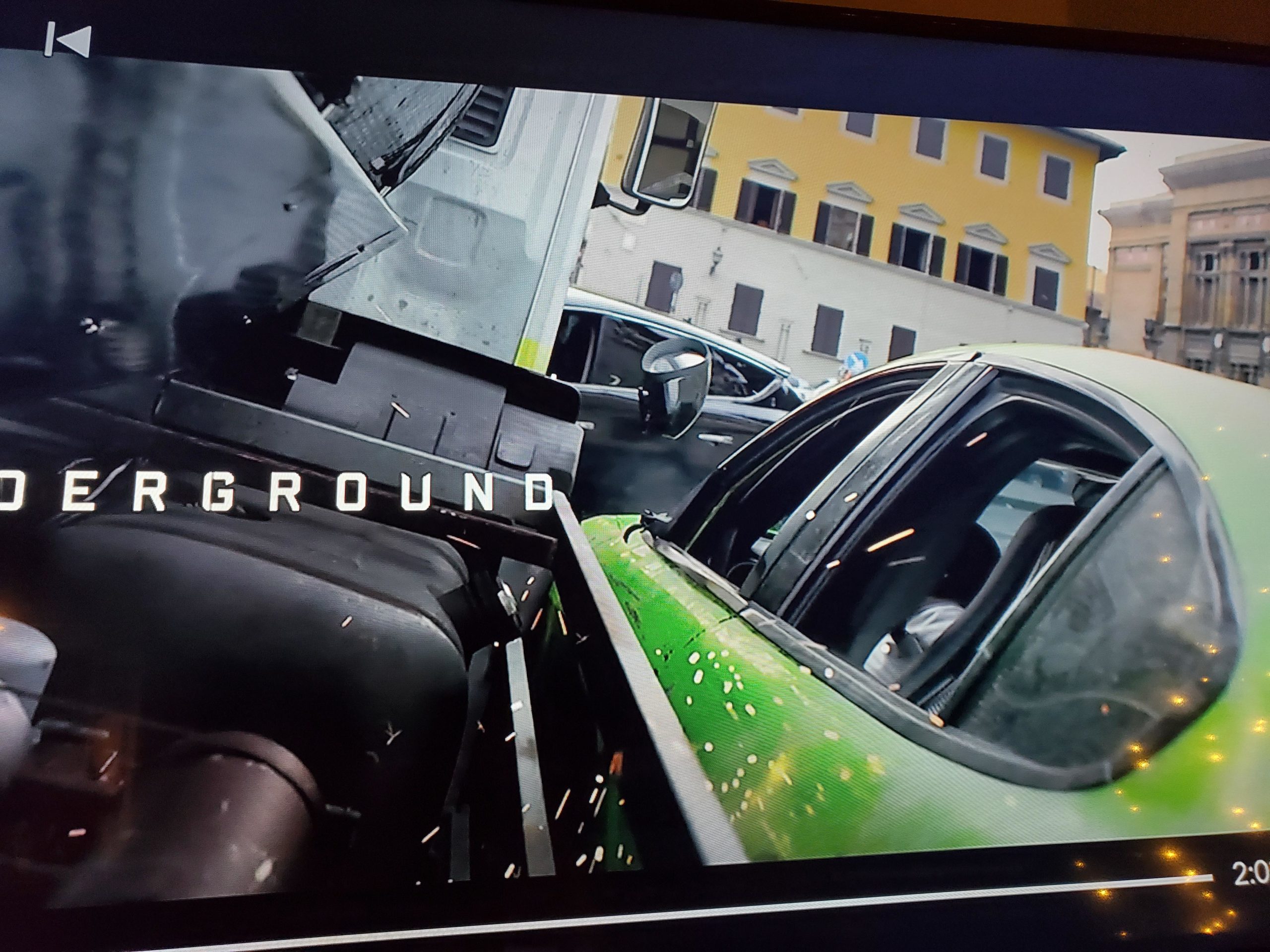 Fotograma de 6 en la sombra, película de 2019