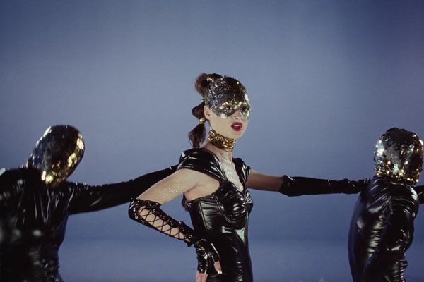 Vox Lux 03