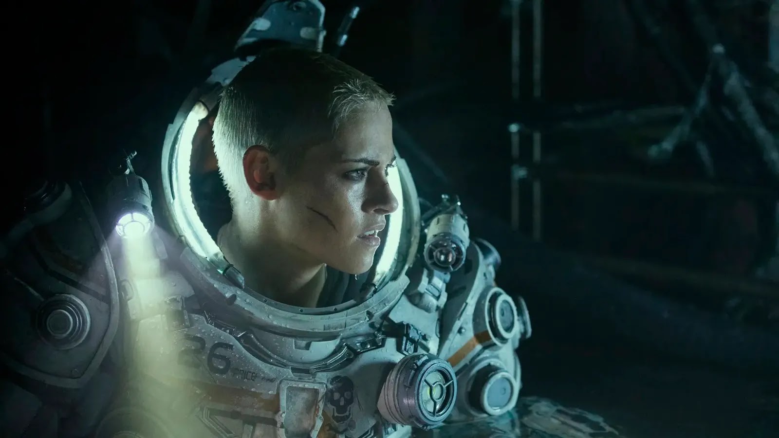 Fotograma de la película Underwater, de 2020