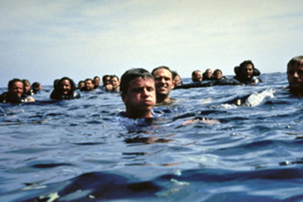 Misión Suicida: U.S.S. Indianapolis 01